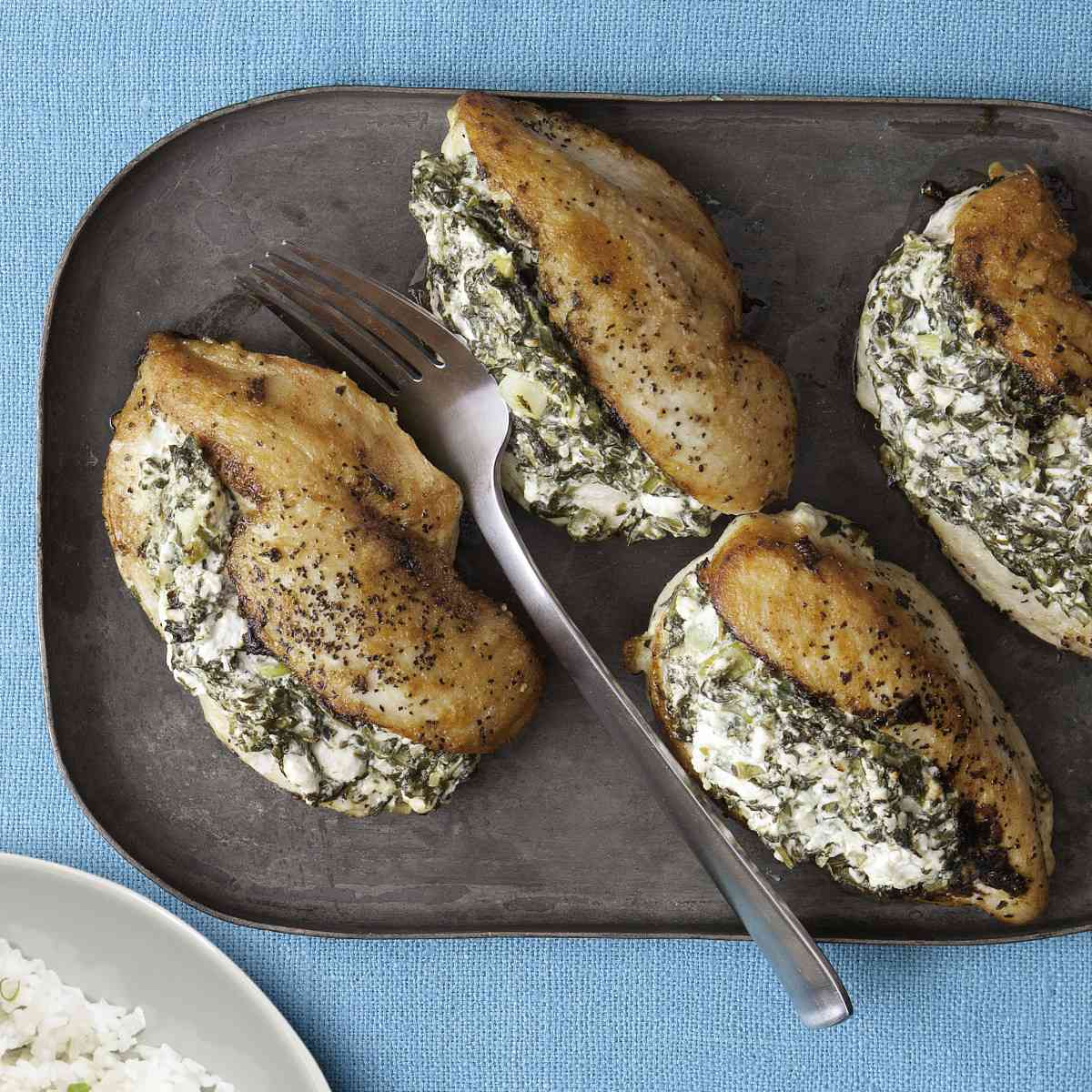 Muslos de Pollo Rellenos con Espinacas y Feta