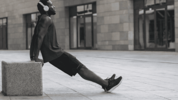 13 Ejercicios Con tu Propio Peso Para Volver a lo Esencial