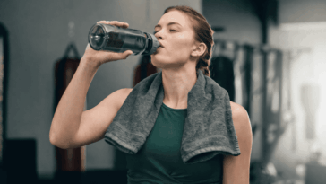 4 Métodos para Hidratarte Mejor Cuando Entrenas Fuerte