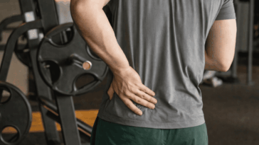 4 Maneras de Entrenar Fuerza Si Tienes Dolor de Espalda: Ajuste, No Abandono