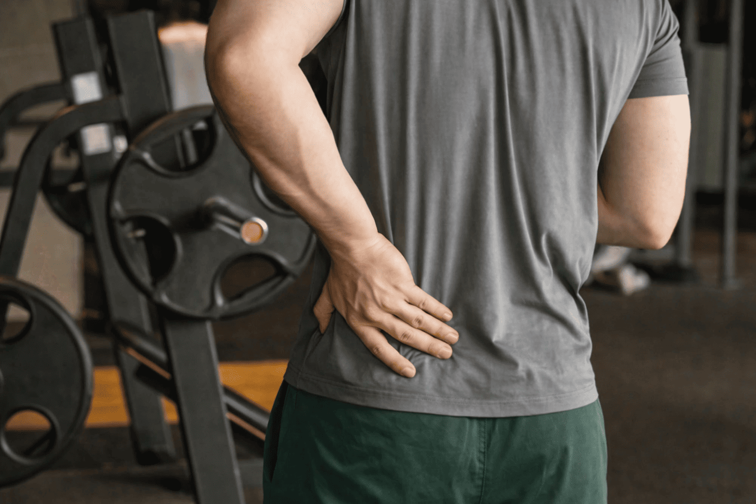 4 Maneras de Entrenar Fuerza Si Tienes Dolor de Espalda: Ajuste, No Abandono